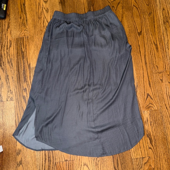 LOFT Maxi Skirt - Picture 2 of 4